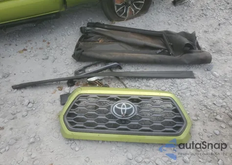 2023 Toyota Tacoma Double Cab z USA, uszkodzony, nr VIN 3TYDZ5BN7PT020108